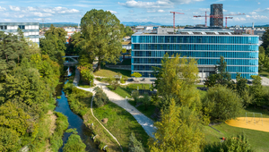 90 Prozent des gesamten Eawag-Areals sind naturnah angelegt und werden auch entsprechend gepflegt (Foto: Eawag, Alessandro Della Bella).